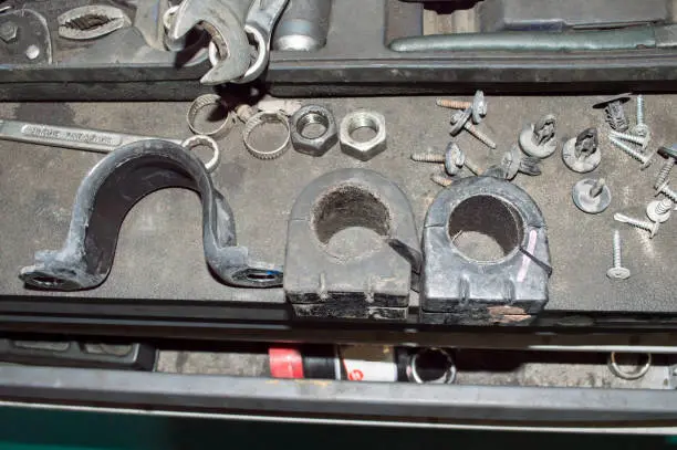 9 de cada 10 talleres estropean los casquillos de suspensión: aquí se explica cómo (y cómo evitarlo)