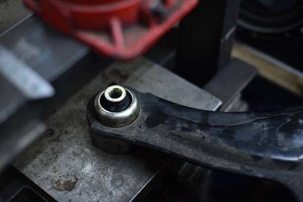 Tendencias de aligeramiento en el diseño de bujes del brazo de control