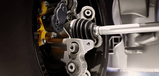 Mecanismos de falla por fatiga en bujes del brazo de control bajo carga multiaxial